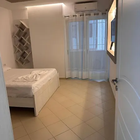 Lorenzzo's شقة *